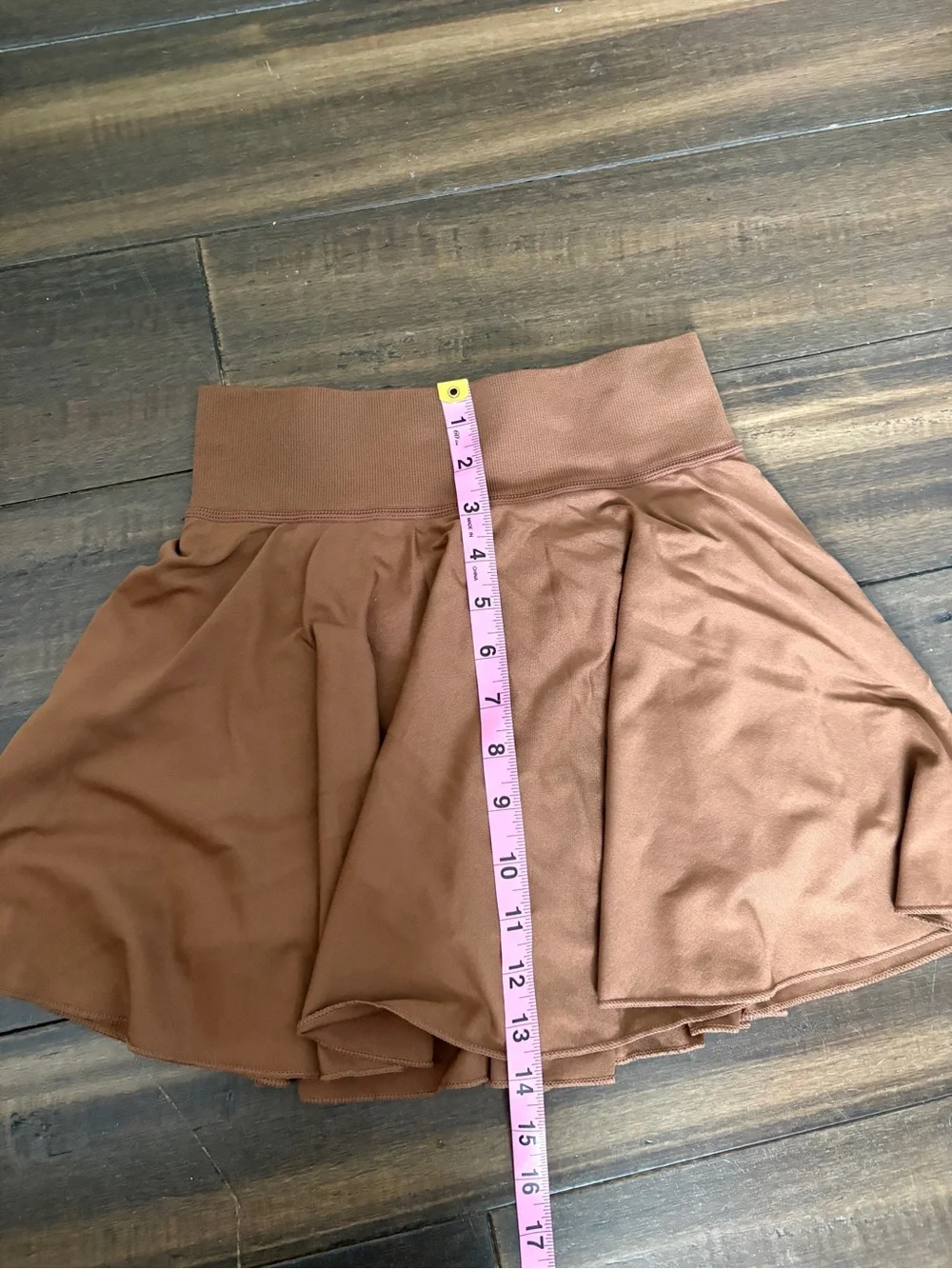 NWOT Sz S OQQ Brown Flowy Pleat-like Athletic Athleisure Mini Skort, Stretchy